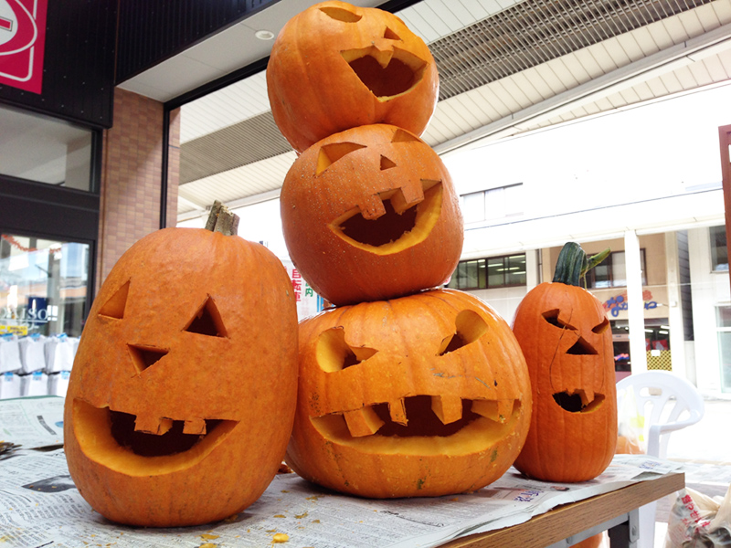 ハロウィンかぼちゃ　本物《ジャックオーランタンに♪》愛媛県産